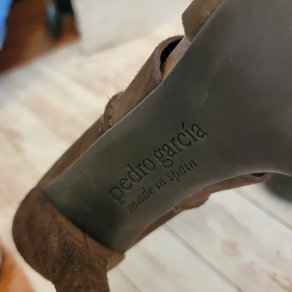 Pedro Garcia brown suede platform heels - Picture 10 of 13